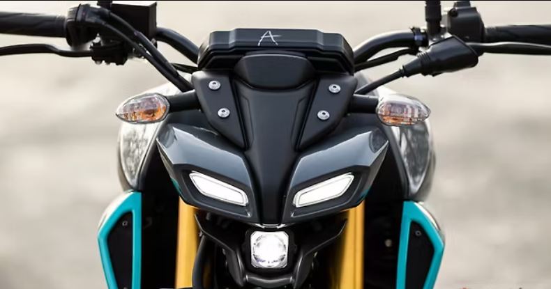 yamaha mt 15 front look - best bikes under 2 lakhs