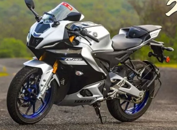 best performance bikes under 2 lakhs