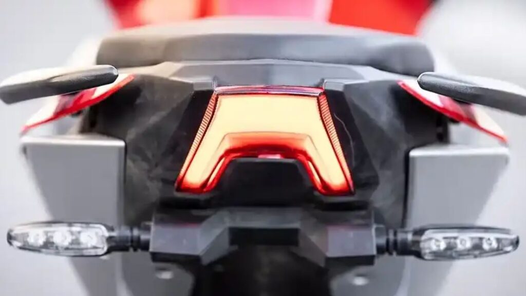 hero xtreme 250r back- best bikes under 2 lakhs